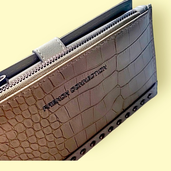 NWT FRENCH CONNECTION COLOR: slate green honey CROC wristlet - Picture 6 of 6
